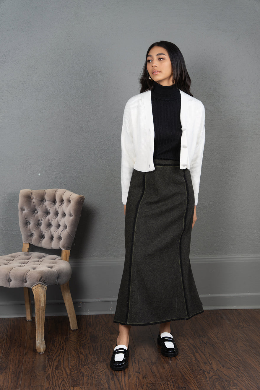 Element slight trumpet skirt w/ self fringe