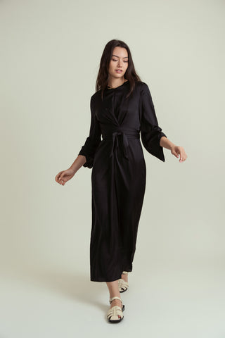 ofd maxi dress with flutter sleeves
