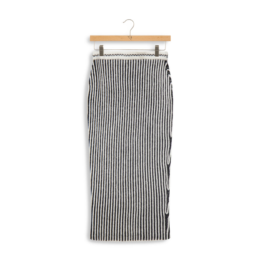 KM stripe stitch skirt