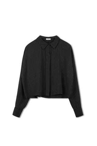 Point Cropped Button Up