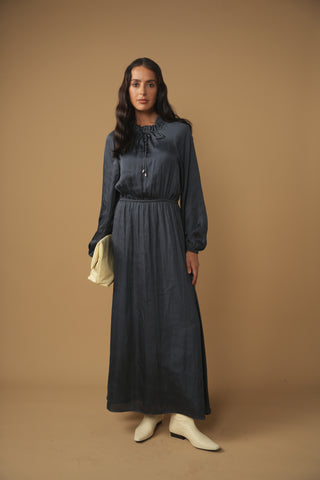 ofd poet sleeve maxi dress