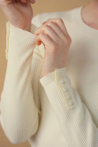 point scallop edge sweater