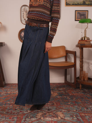 hd box pleated maxi skirt