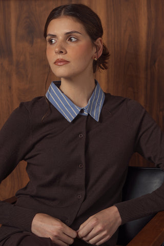 point collared cardi
