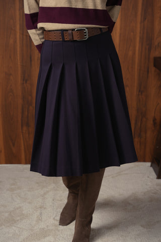 point short pleated skirt