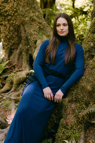 point a-line mock neck maxi