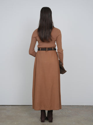 Point Scallop Knit Sweater