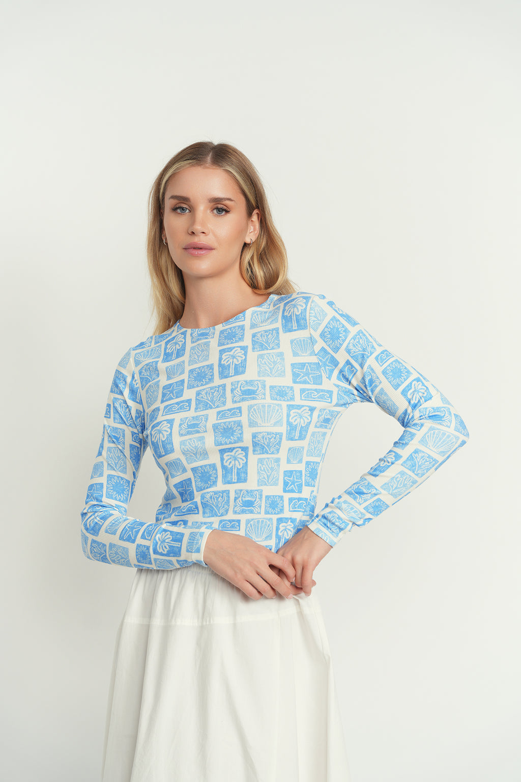 Point Printed Crew Tee – The Gallery Collection