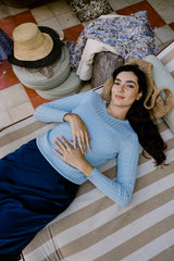 cinnnamon basic vneck top