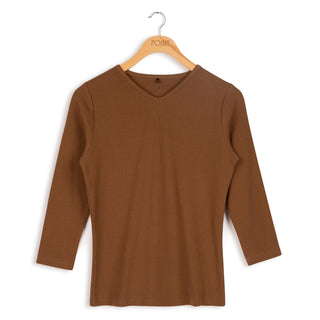 point 3/4 v-neck top